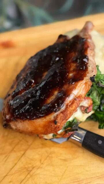 NEW Bone-In Pork Chop Special Has Hit the Table at Amalfi 🍽️

Book your reservations through the link in or bio or give us a call, we will save you a seat.

#amalfiknox #knoxvilletn #italianfood #porkchop #865eats