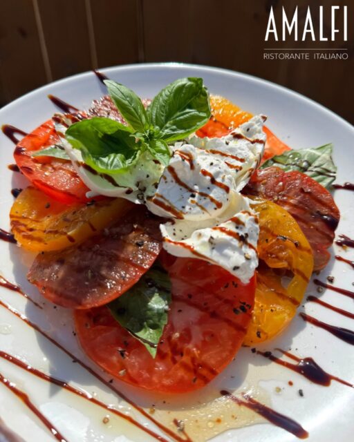 BURRATA CAPRESE🍅 Our summer specials are still available for a limited time Only at Amalfi.

#amalfilnox #burratacaprese #burrata #caprese #knoxvilleeats