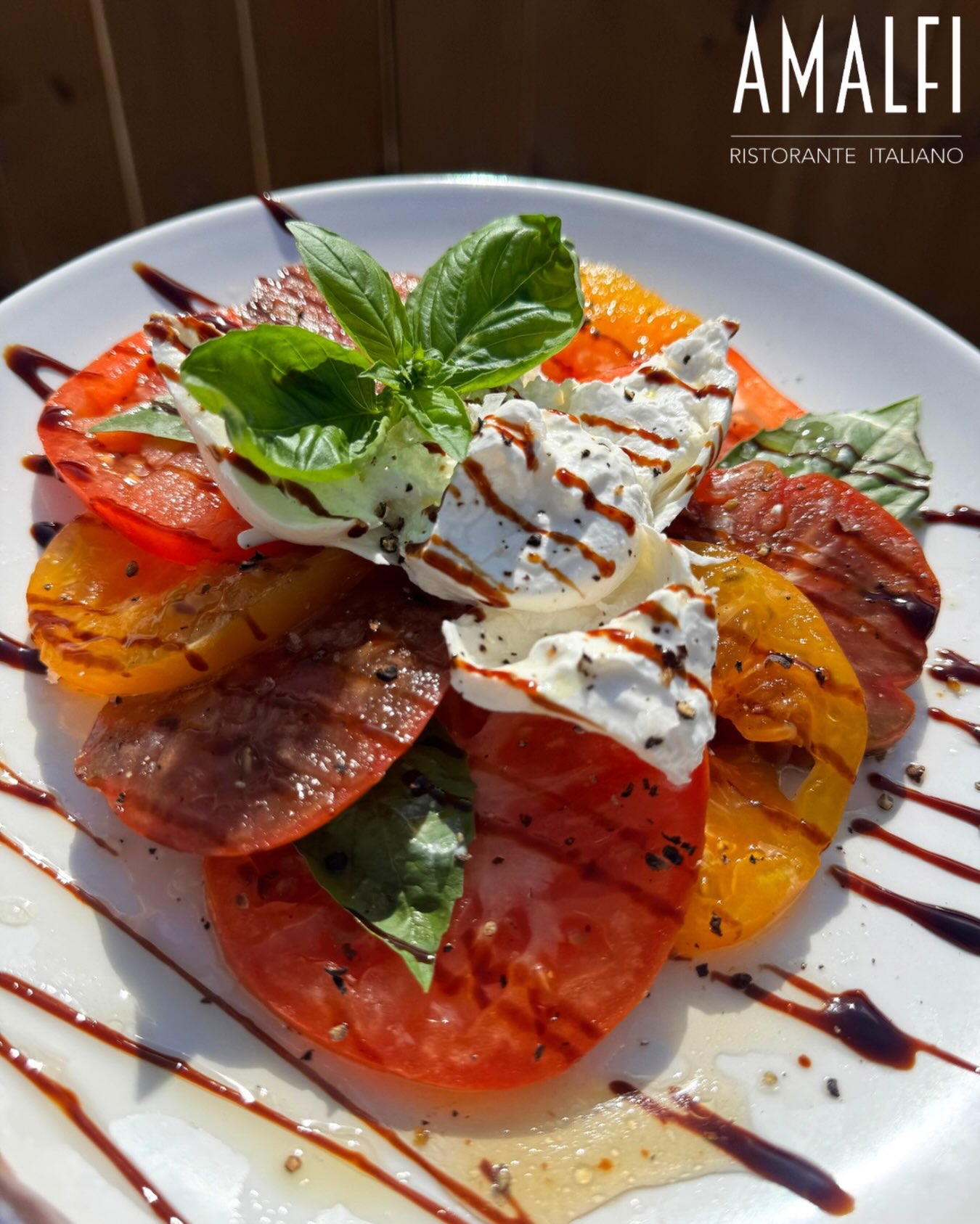 BURRATA CAPRESE🍅 Our summer specials are still available for a limited time Only at Amalfi.

#amalfilnox #burratacaprese #burrata #caprese #knoxvilleeats